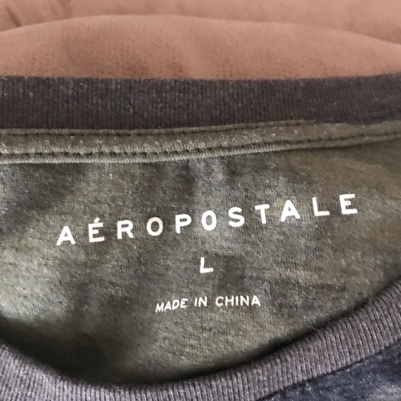 American Eagle Camo Long Sleeve - Picture 3 of 3